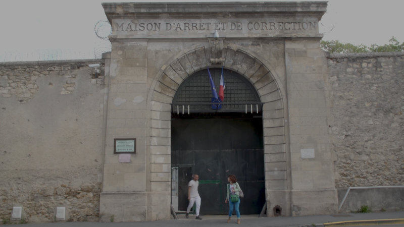 Porte-prison.png